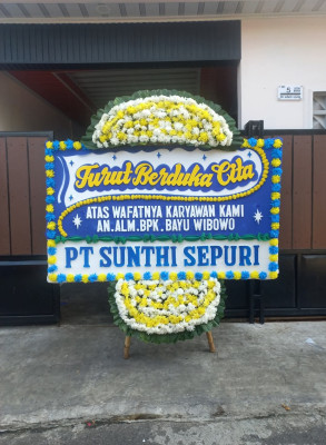 Papan Bunga Duka di Padang